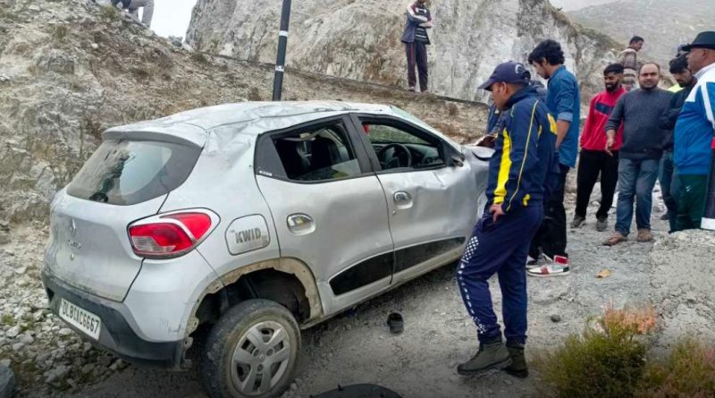 देहरादून – चकराता क्षेत्रान्तर्गत त्यूणी मार्ग पर वाहन दुर्घटनाग्रस्त होने पर एसडीआरएफ ने चलाया राह