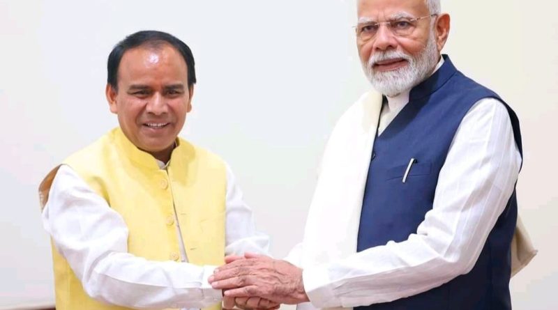 *प्रधानमंत्री नरेन्द्र मोदी से मिले कैबिनेट मंत्री डॉ. धन सिंह रावत*